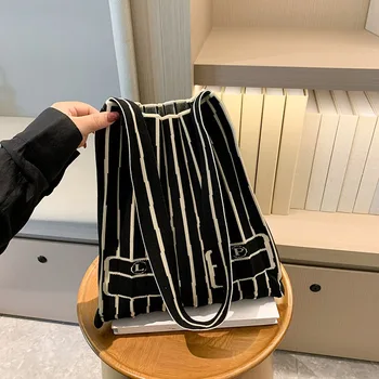 Вязаная сумка через плечо 2023, Новый Корейский стиль, простая модная Полосатая Клетчатая разноцветная сумка для хранения большой емкости, Повседневная универсальная