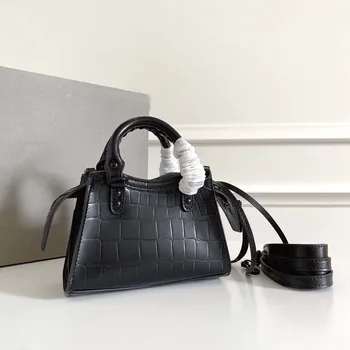 2023 Новая классическая модная сумка с крокодиловым узором, Дизайнерская кожаная женская сумка через плечо, Маленькая квадратная сумка