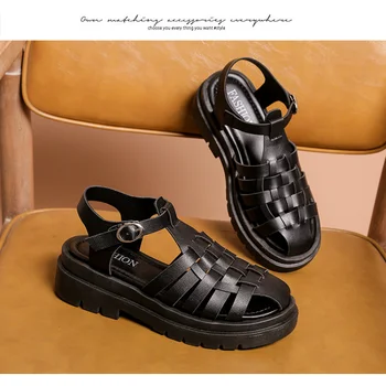 Новые женские сандалии на толстой подошве, Модные сандалии Baotou в римском стиле, мягкая подошва, однотонные женские сандалии с вырезами и пряжкой, пляжная обувь