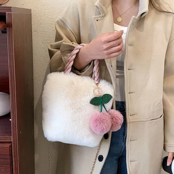 Милые Пушистые сумки для женщин с цепочками 2021, Плюшевая сумка-тоут, Белые мягкие меховые сумки, Роскошная Дизайнерская сумка, сумки через плечо из вишневого меха